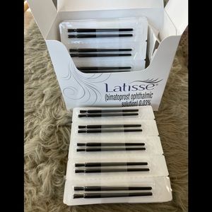 Small applicator brushes